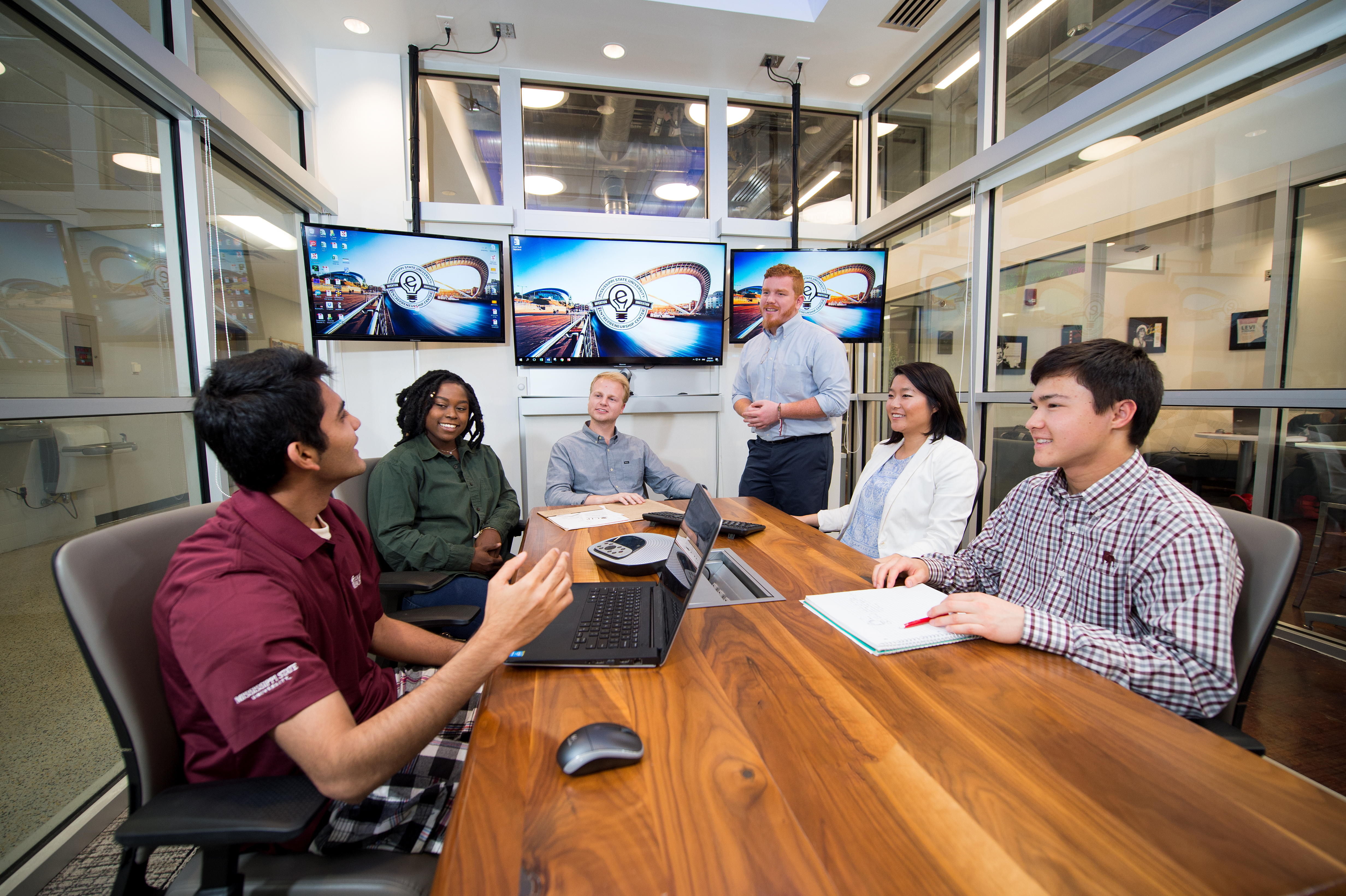 Mississippi State University students collaborate at the university’s Center for Entrepreneurship and Outreach.